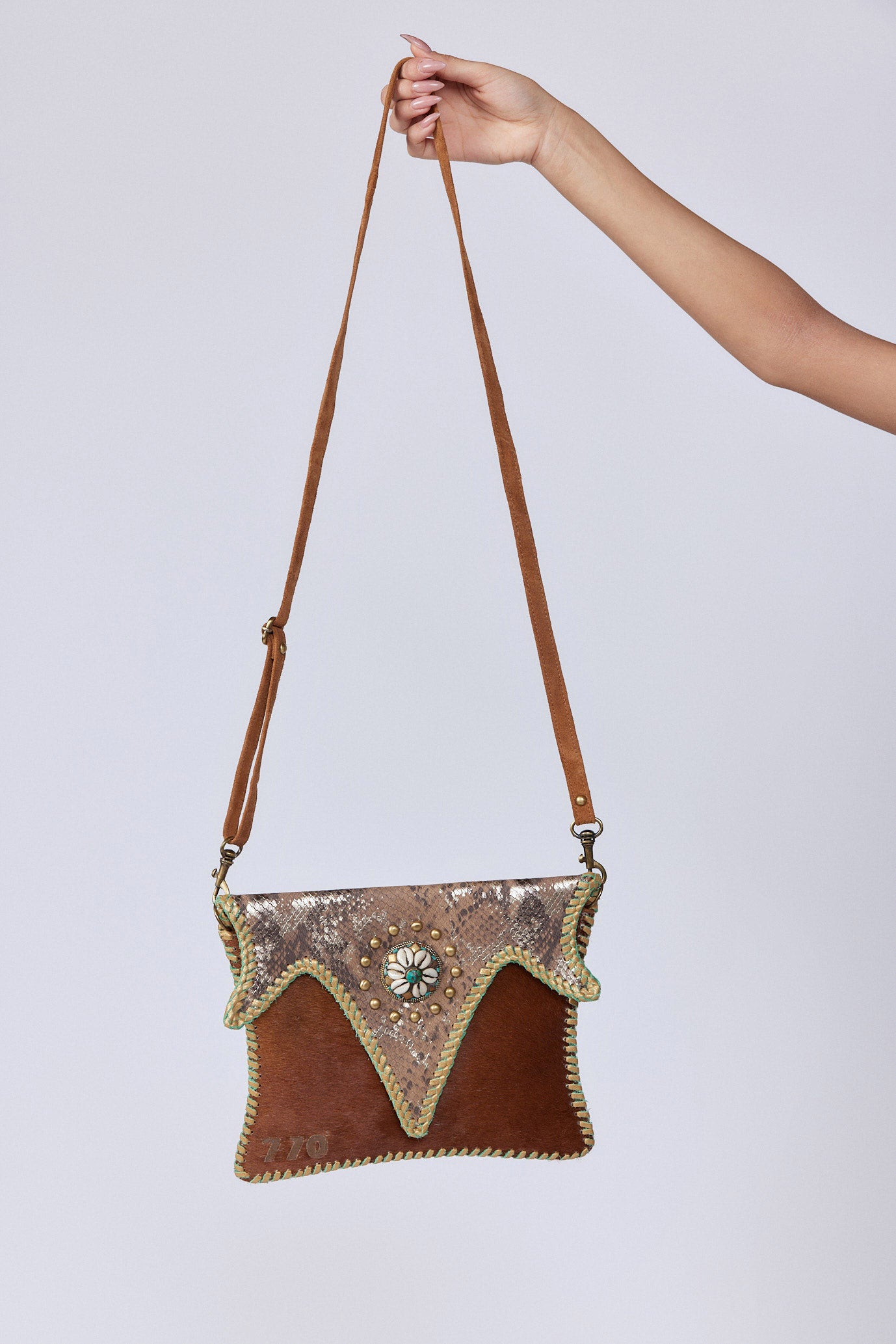 SHELL genuine leather medium side bag