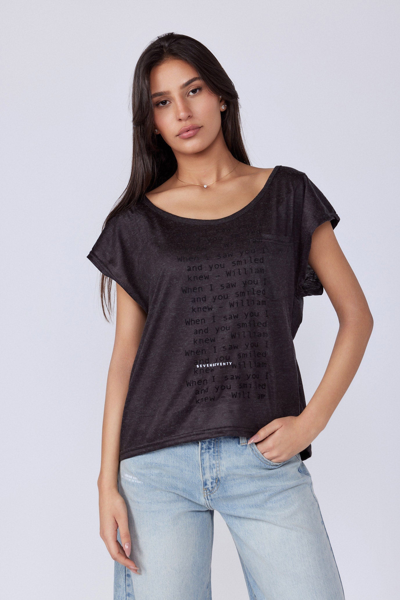 WHEN Basic Sleeveless Pocket Shirt