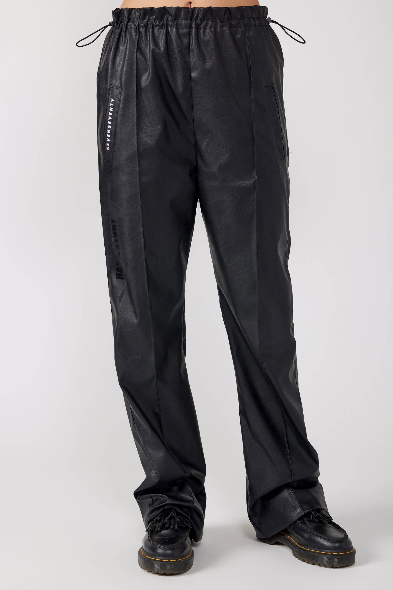 Faux leather pants with drawstring 770