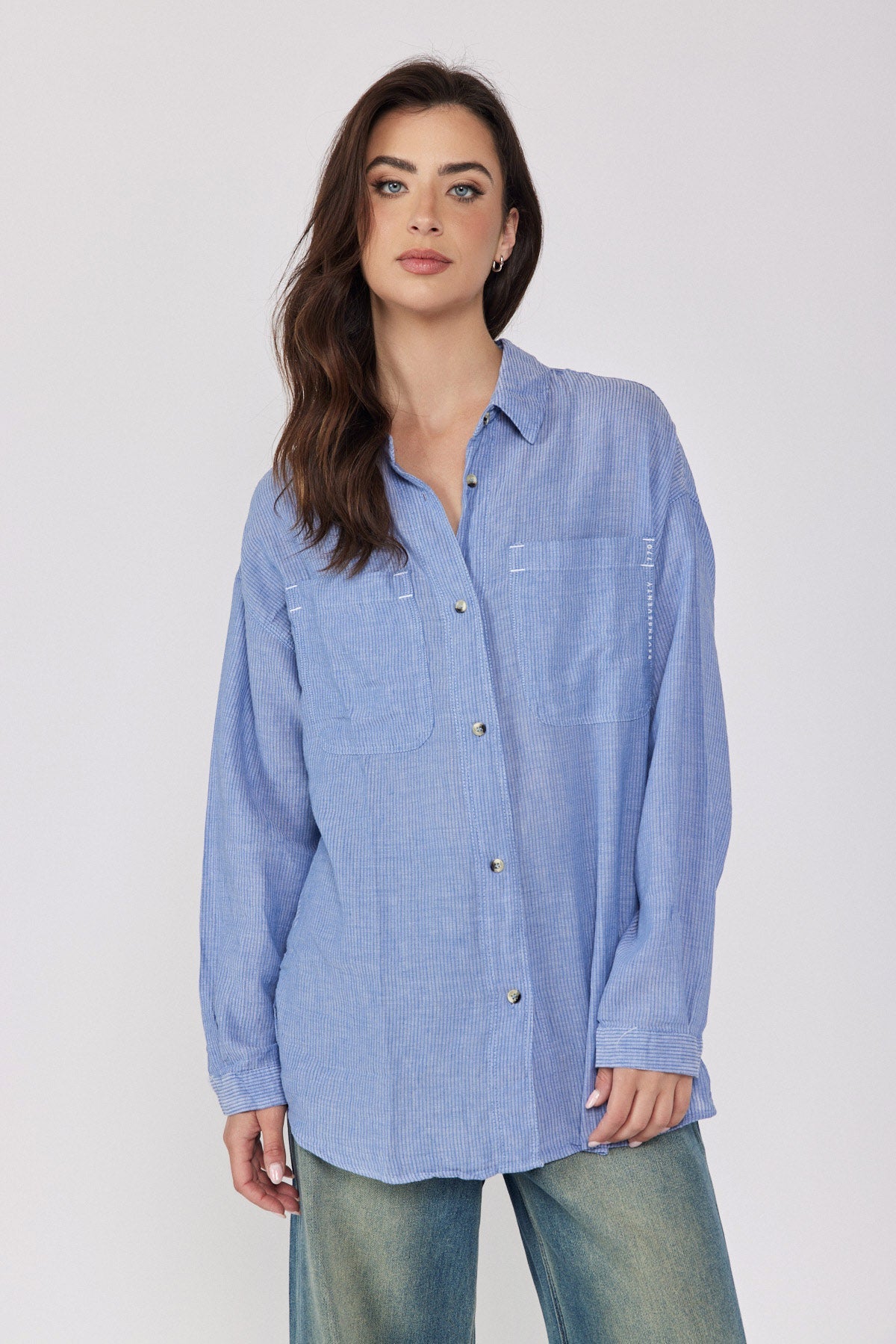 SEVEN pocket button-down shirt