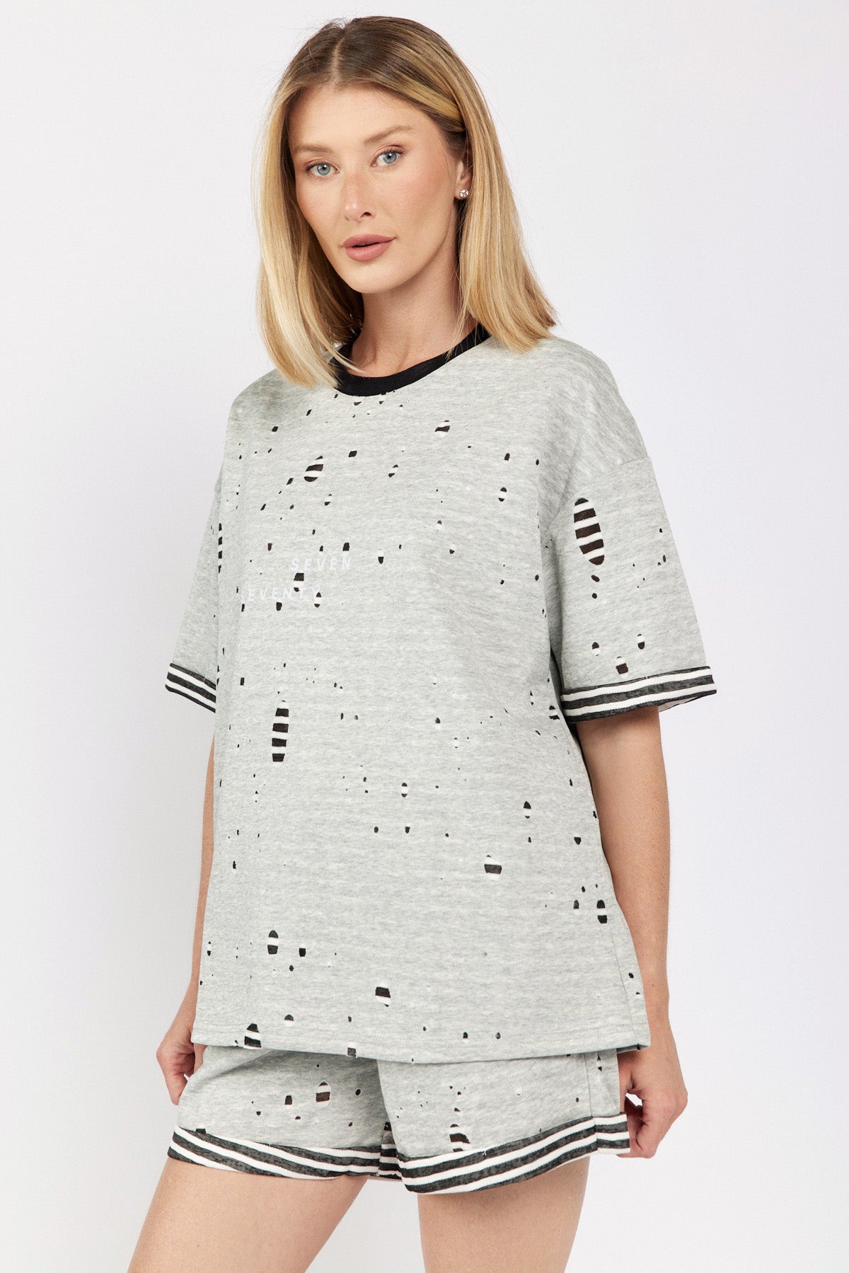 Short set Potter tears SEVEN