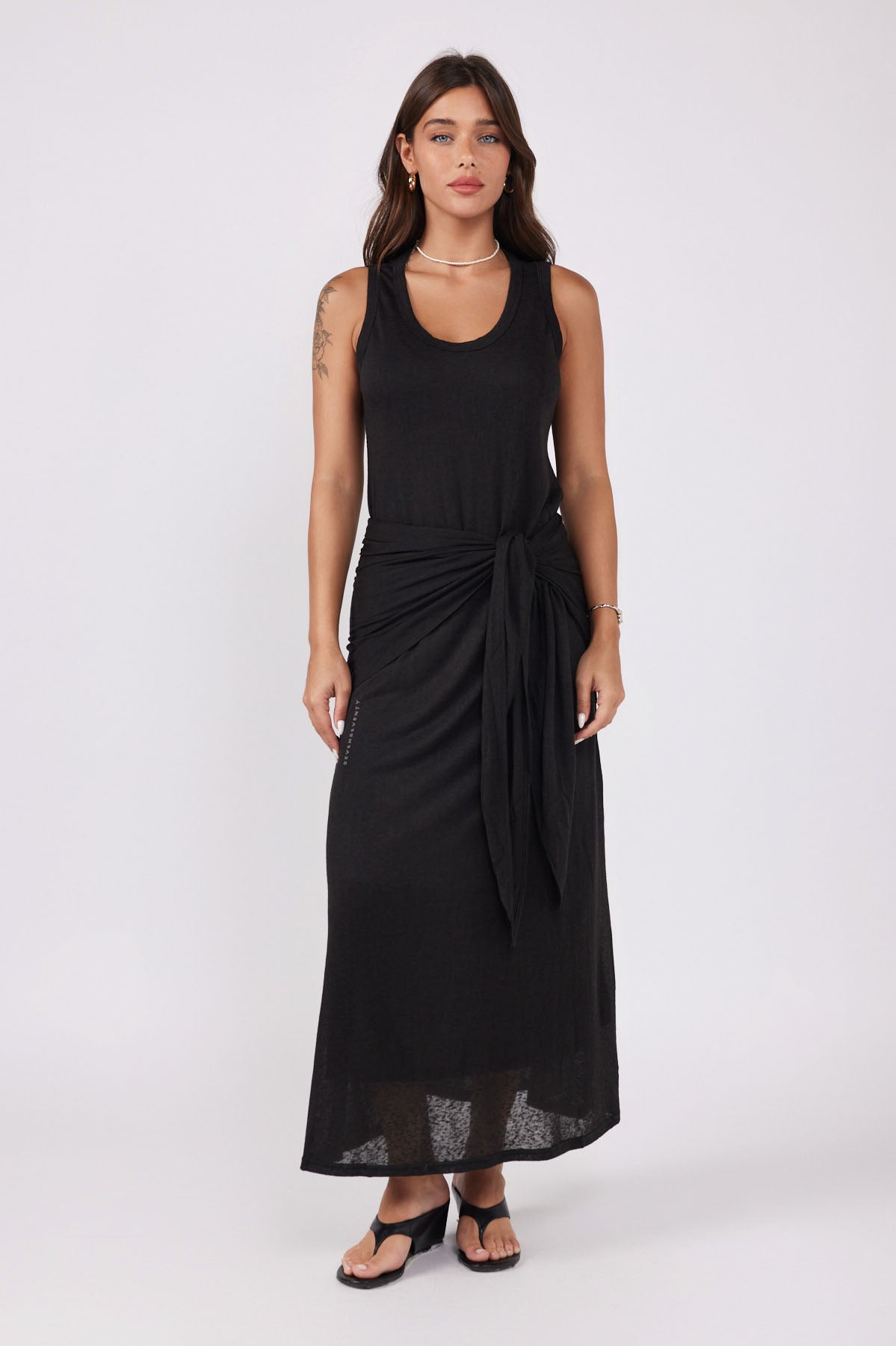 Maxi dress with scarf 770