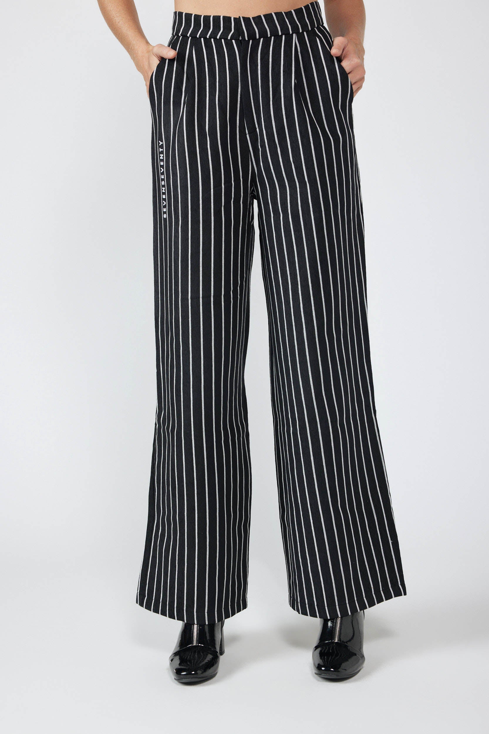 SEVENTY fine corduroy pants