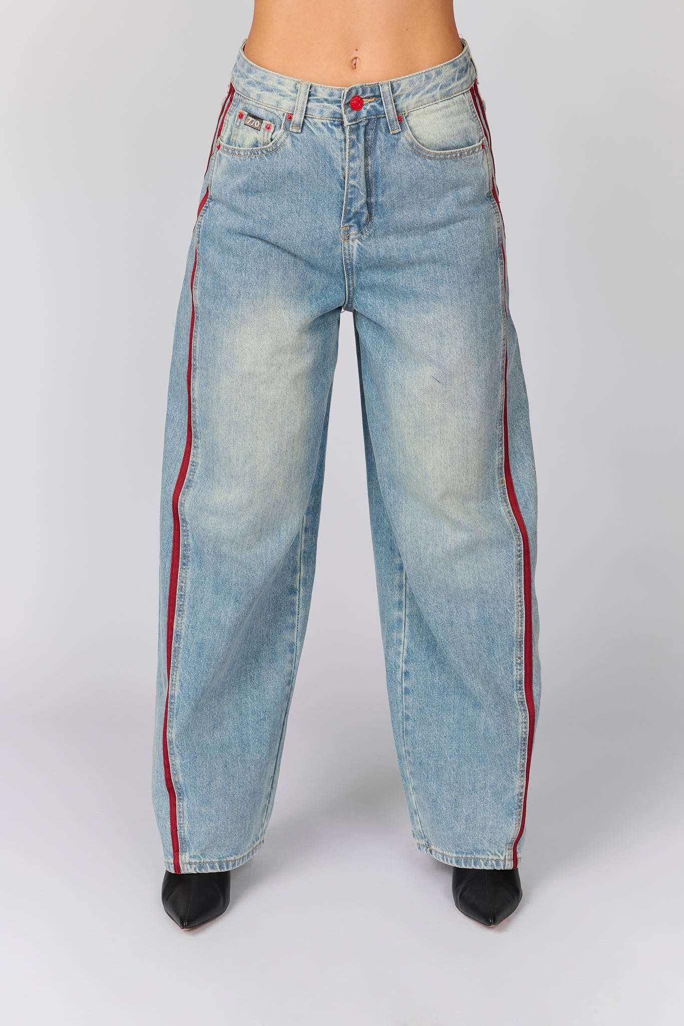 מכנסי ג'ינס ספורטיבי