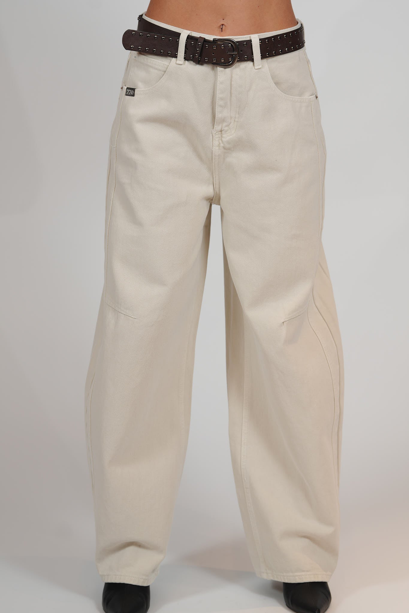 מכנסי בלון שילוב חגורת ניטים