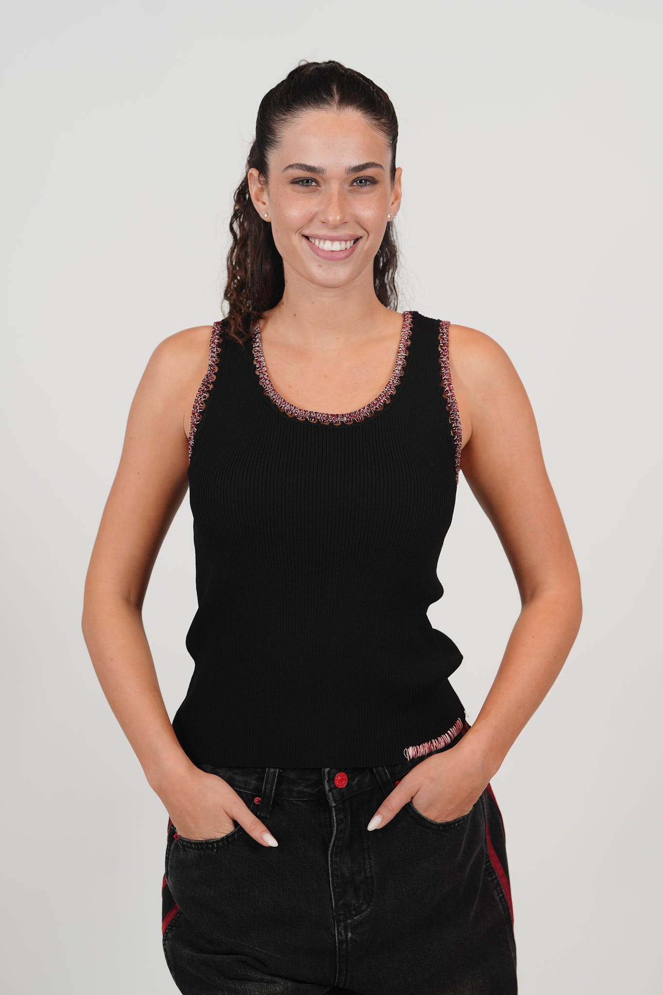 גופיית ריב סריגה