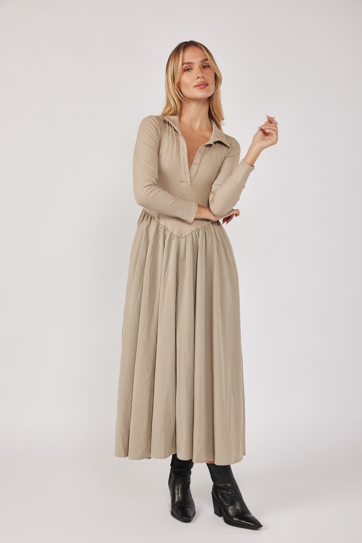 שמלת ריב מידי צווארון