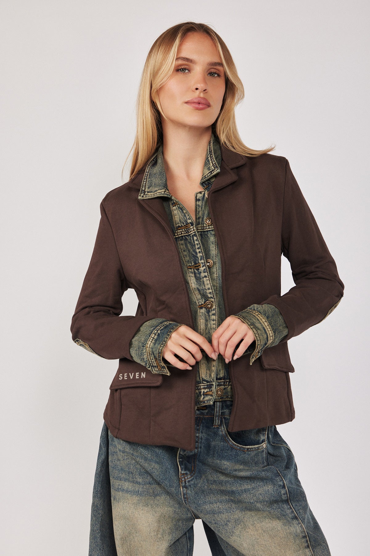 ג'קט בלייזר שילוב ג'ינס 770