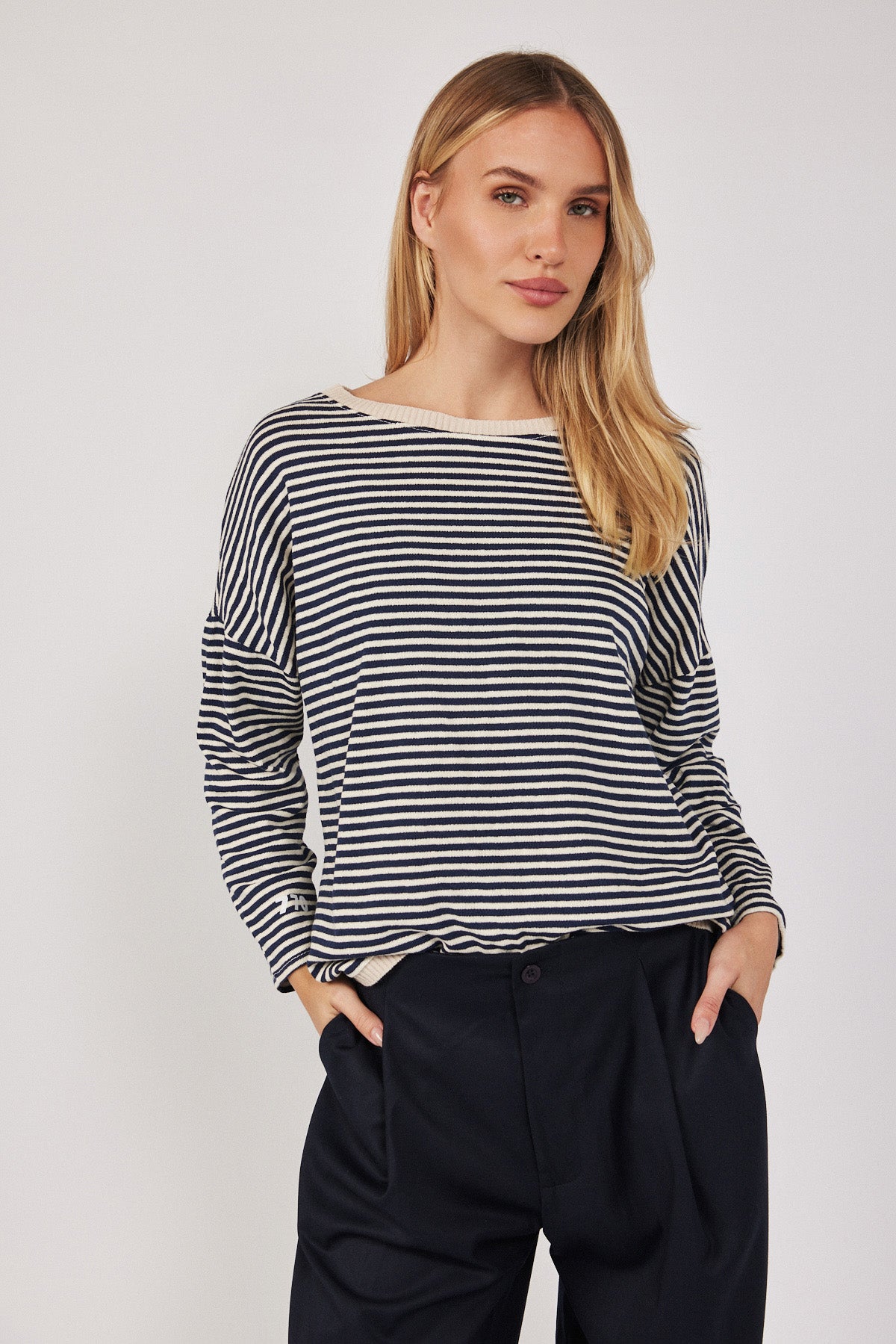 חולצת סריג דק פסים