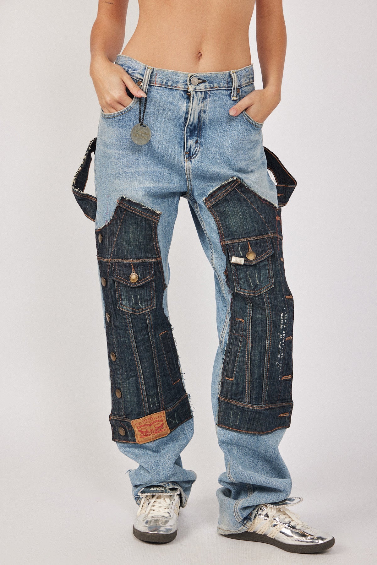 ג'ינס "קו שבור"