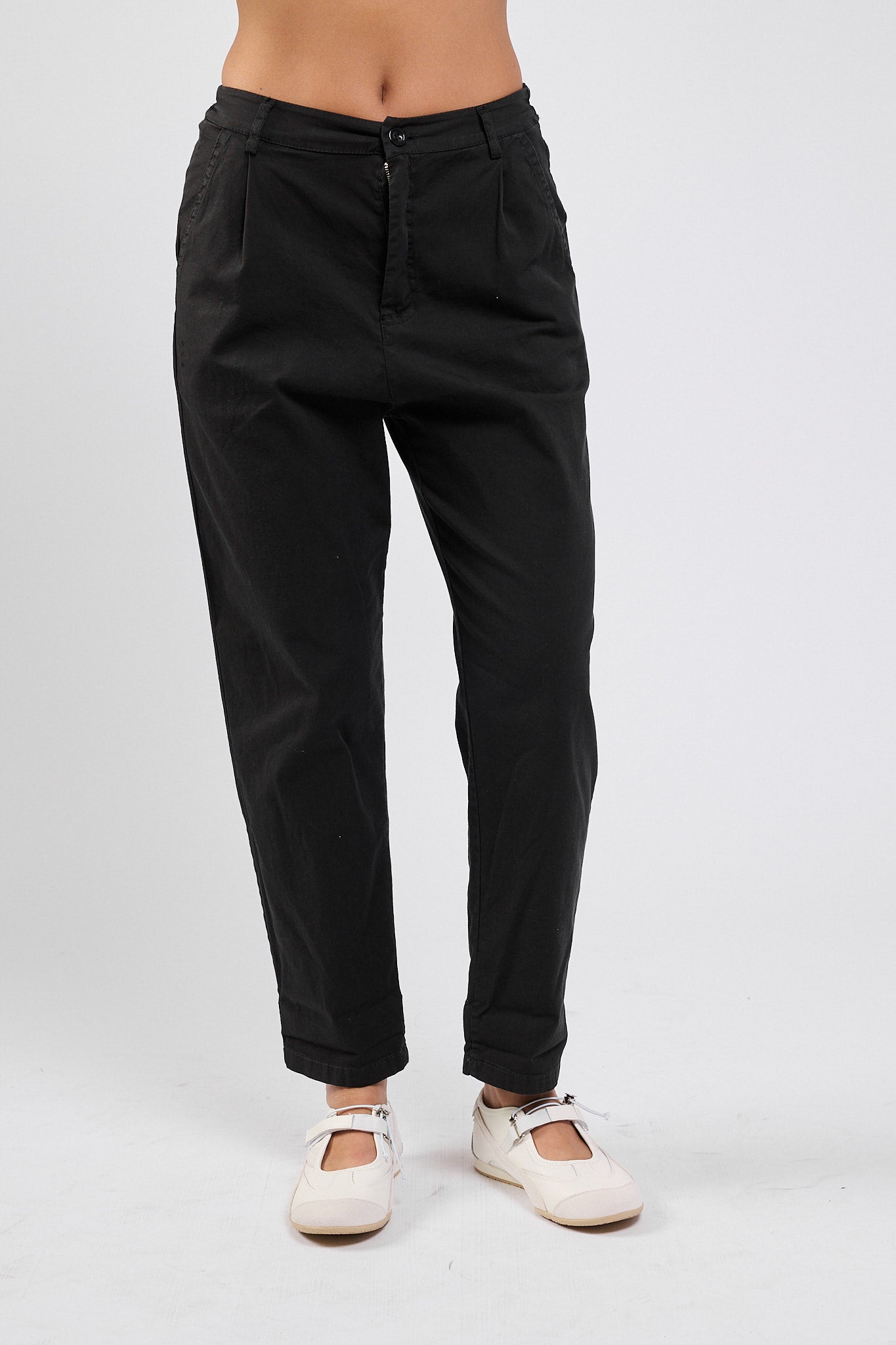 Cotton mom-fit pants, fold 770