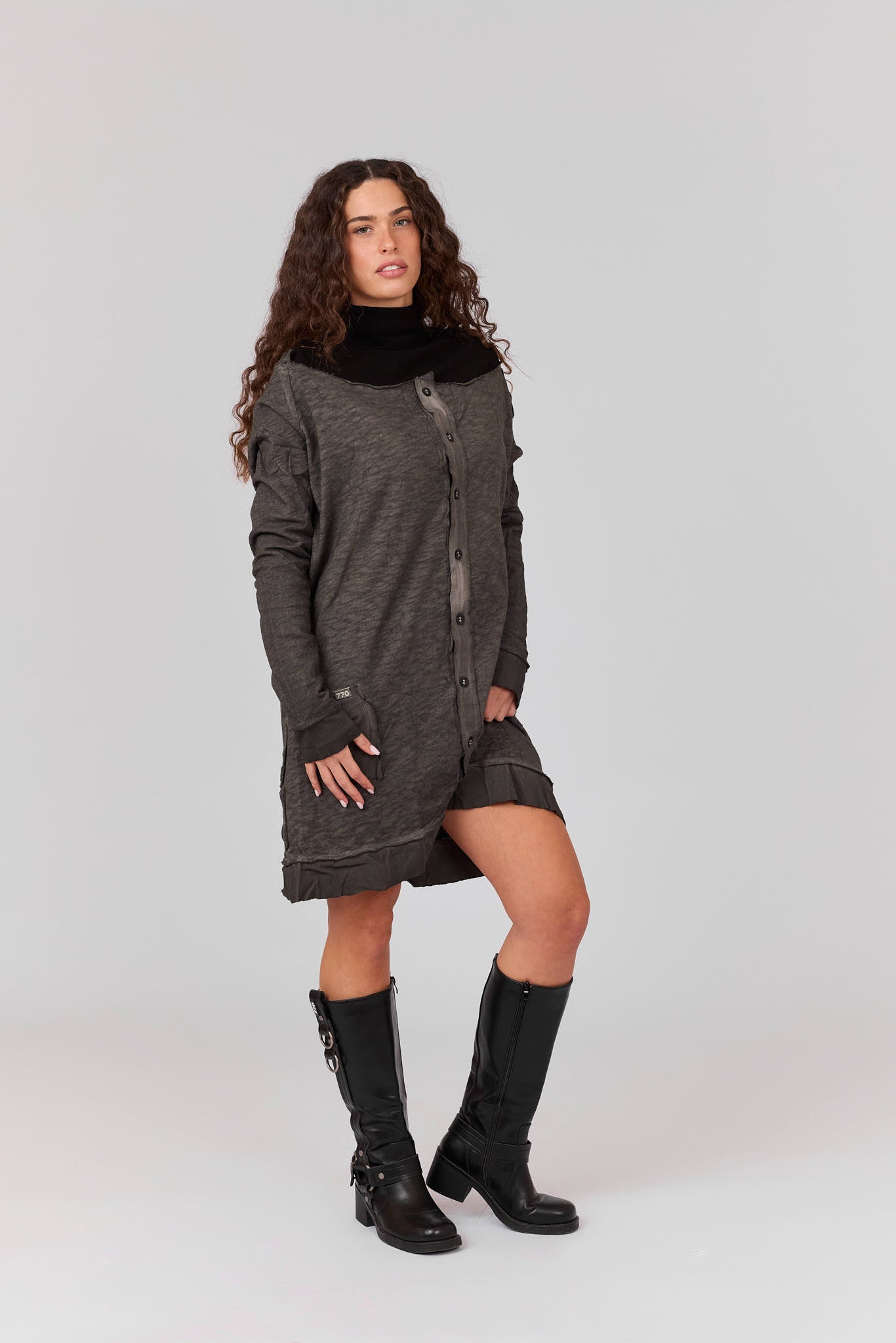 שמלת כפתורים ווש'