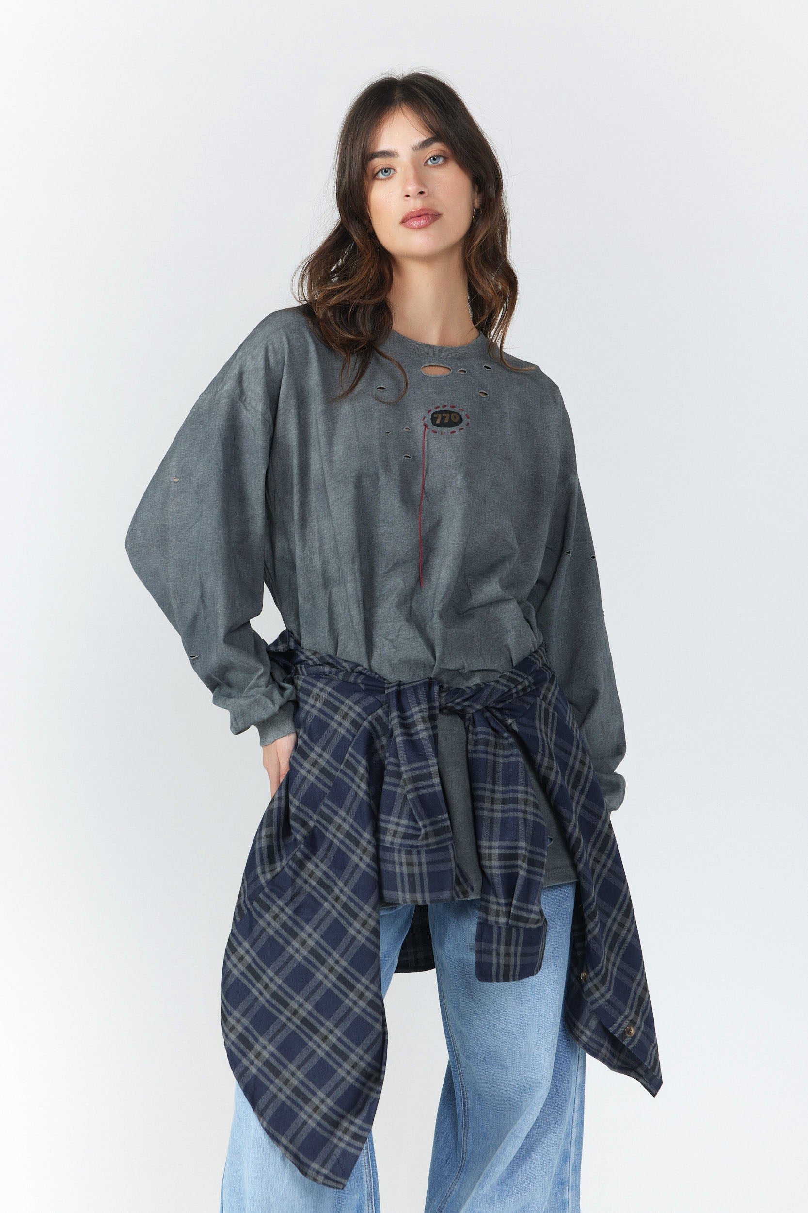 Long tie shirt combination 770