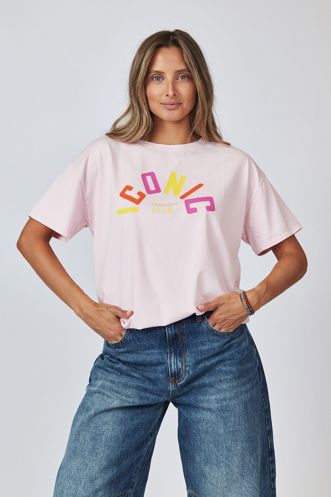 חולצת טי הדפס CLUB
