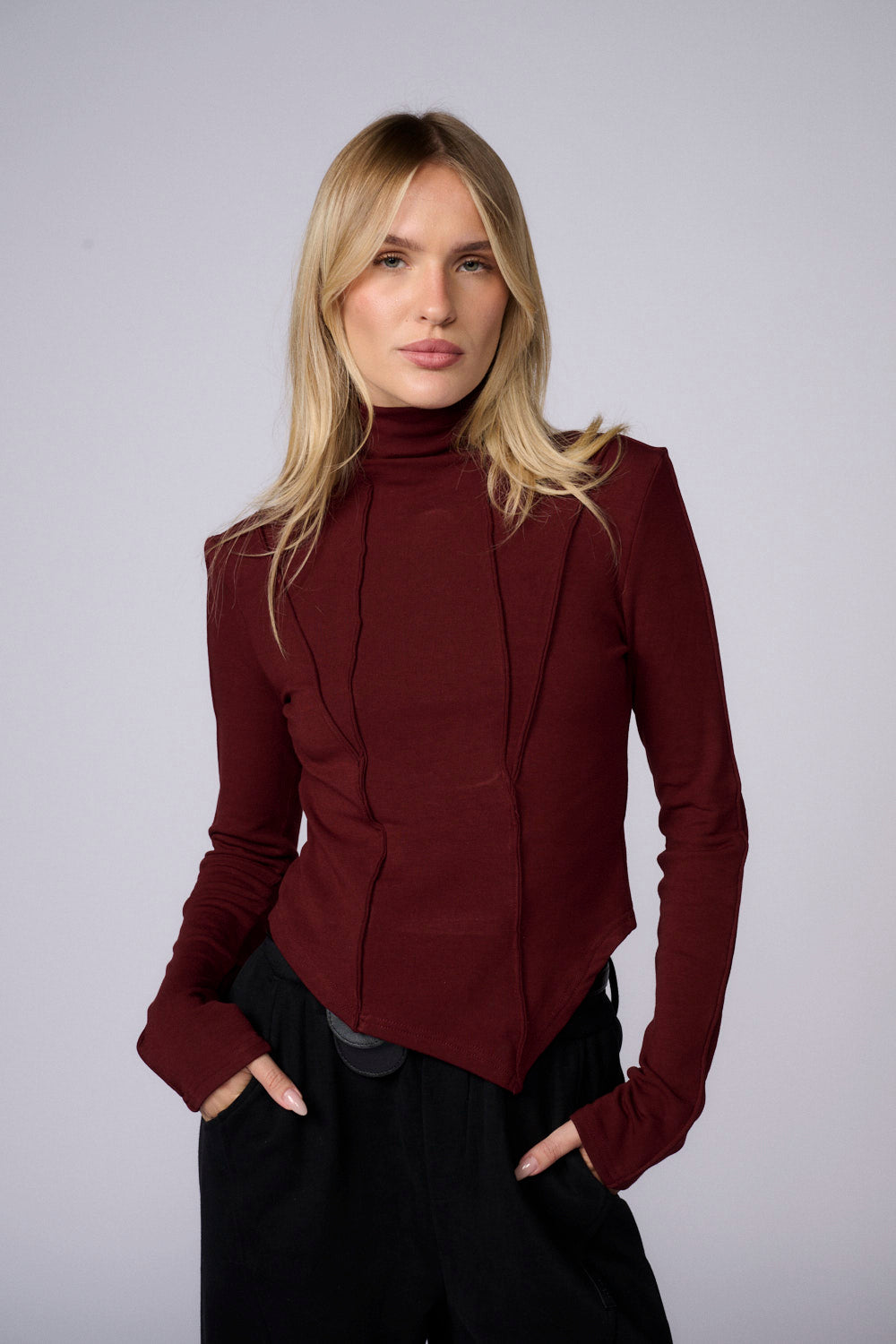 חולצת גולף אסימטרית