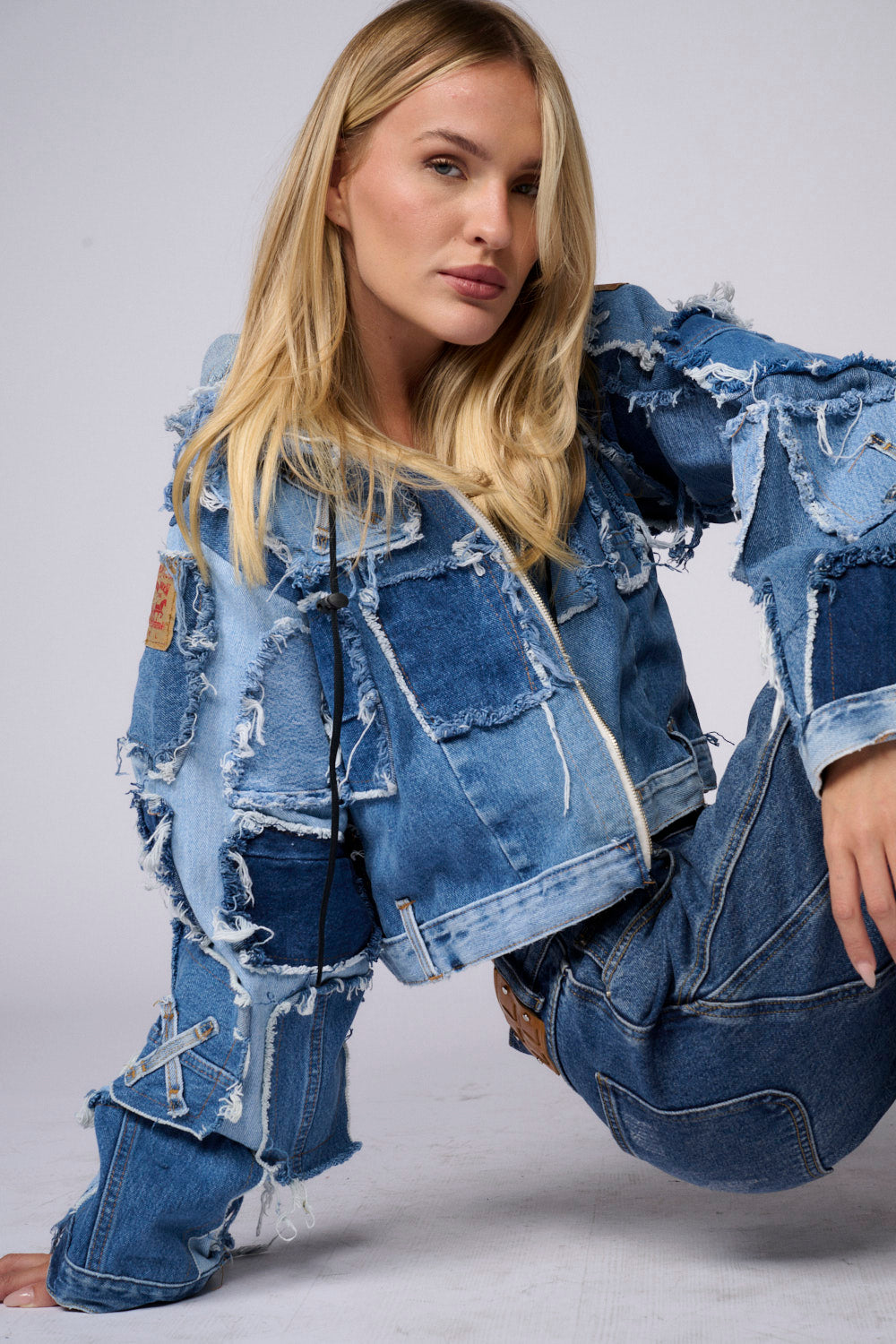 ג'קט ג'ינס קפוצ'ון טלאים