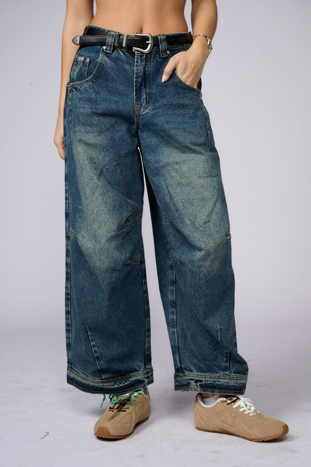 ג'ינס רחב שילוב חגורה