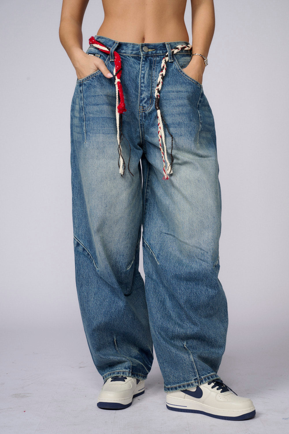 ג'ינס רחב שילוב חגורת צמה