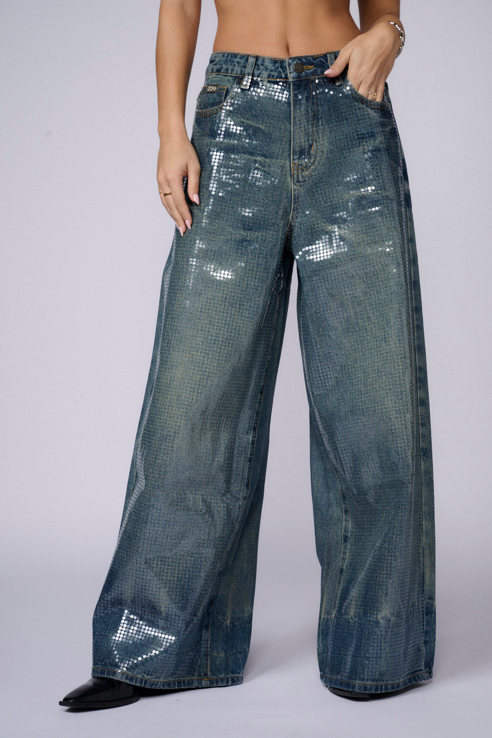 מכנסי ג'ינס שילוב פייטים