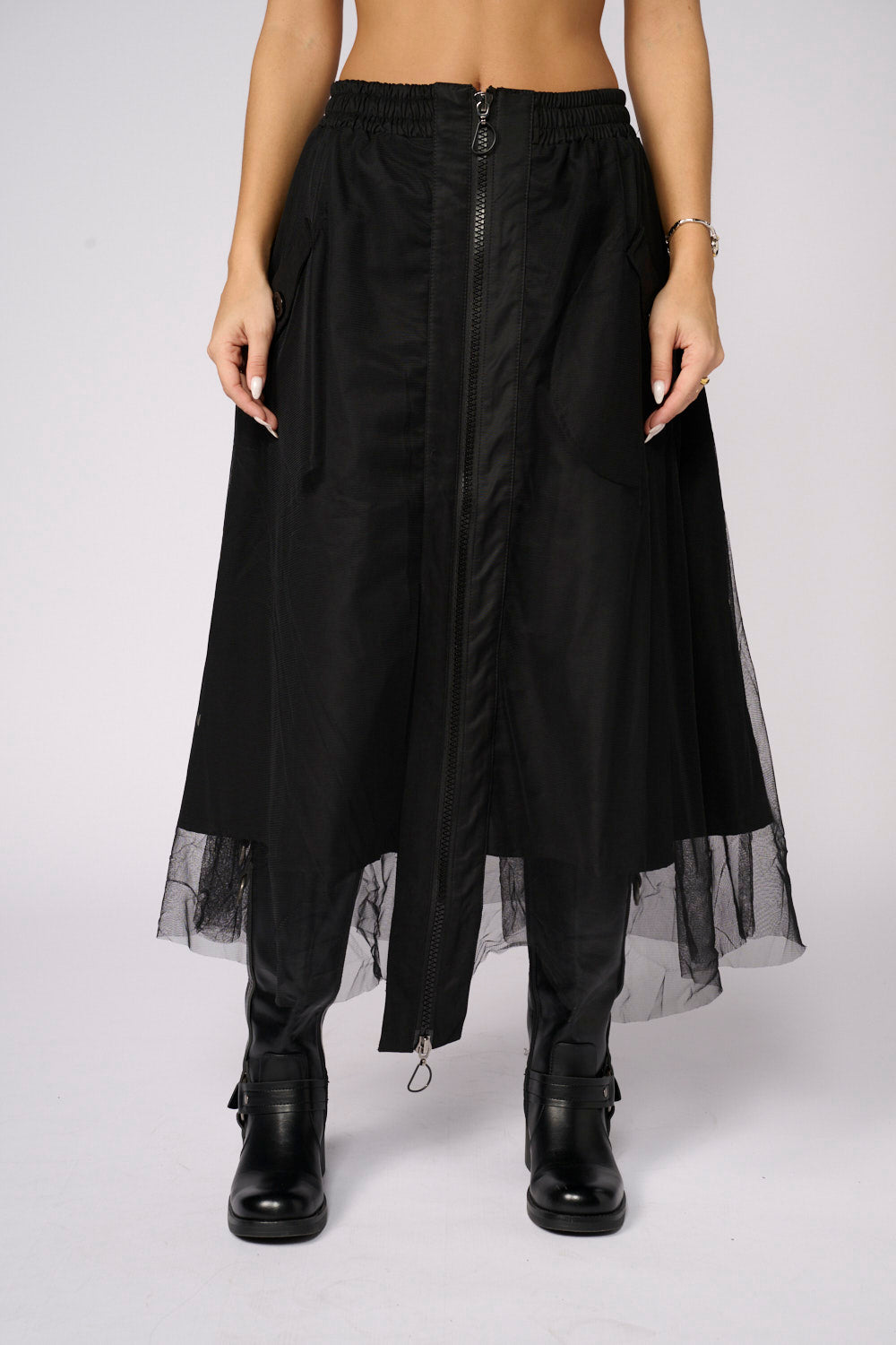 חצאית מידי בשילוב טול