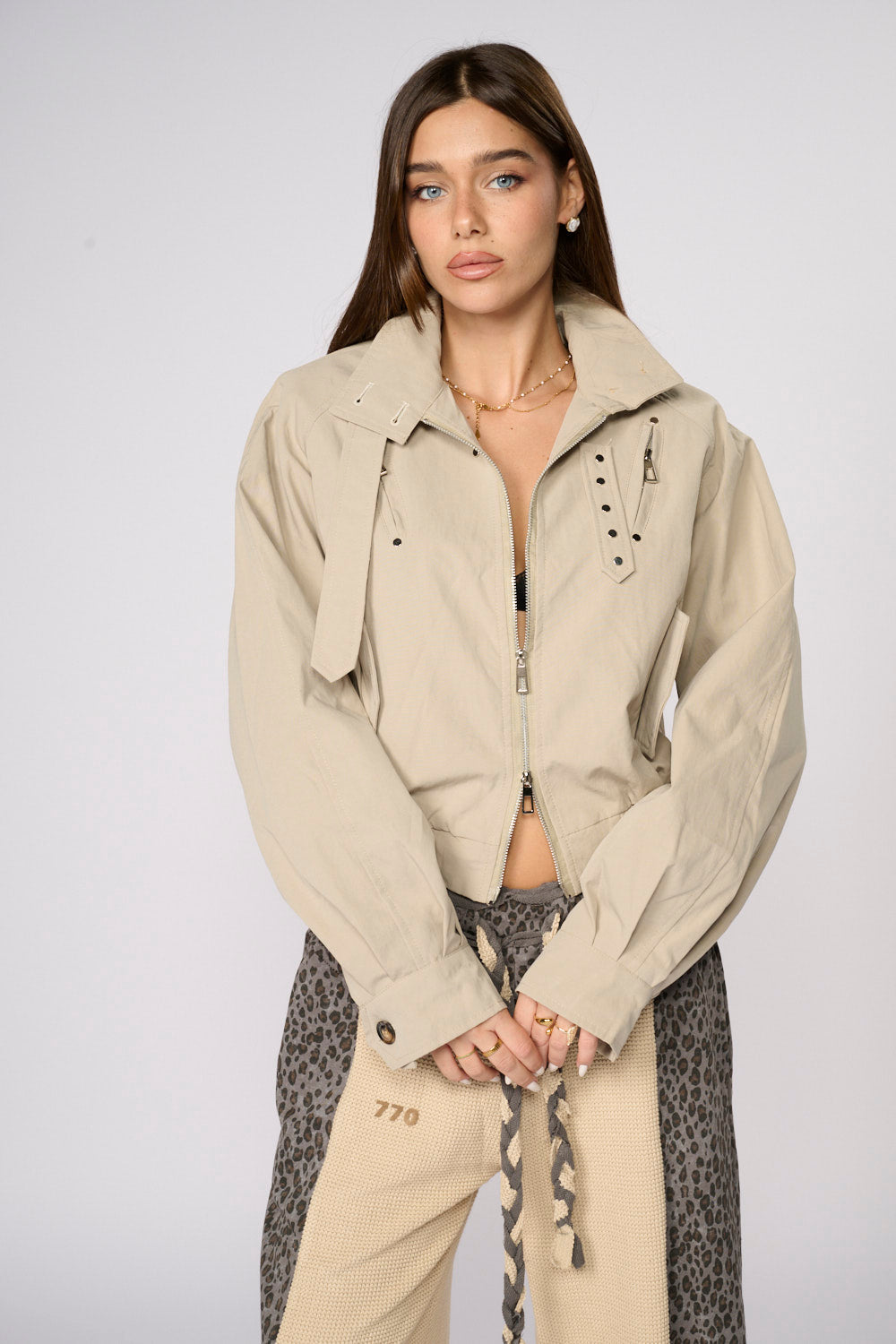 ג'קט בשילוב חגורה