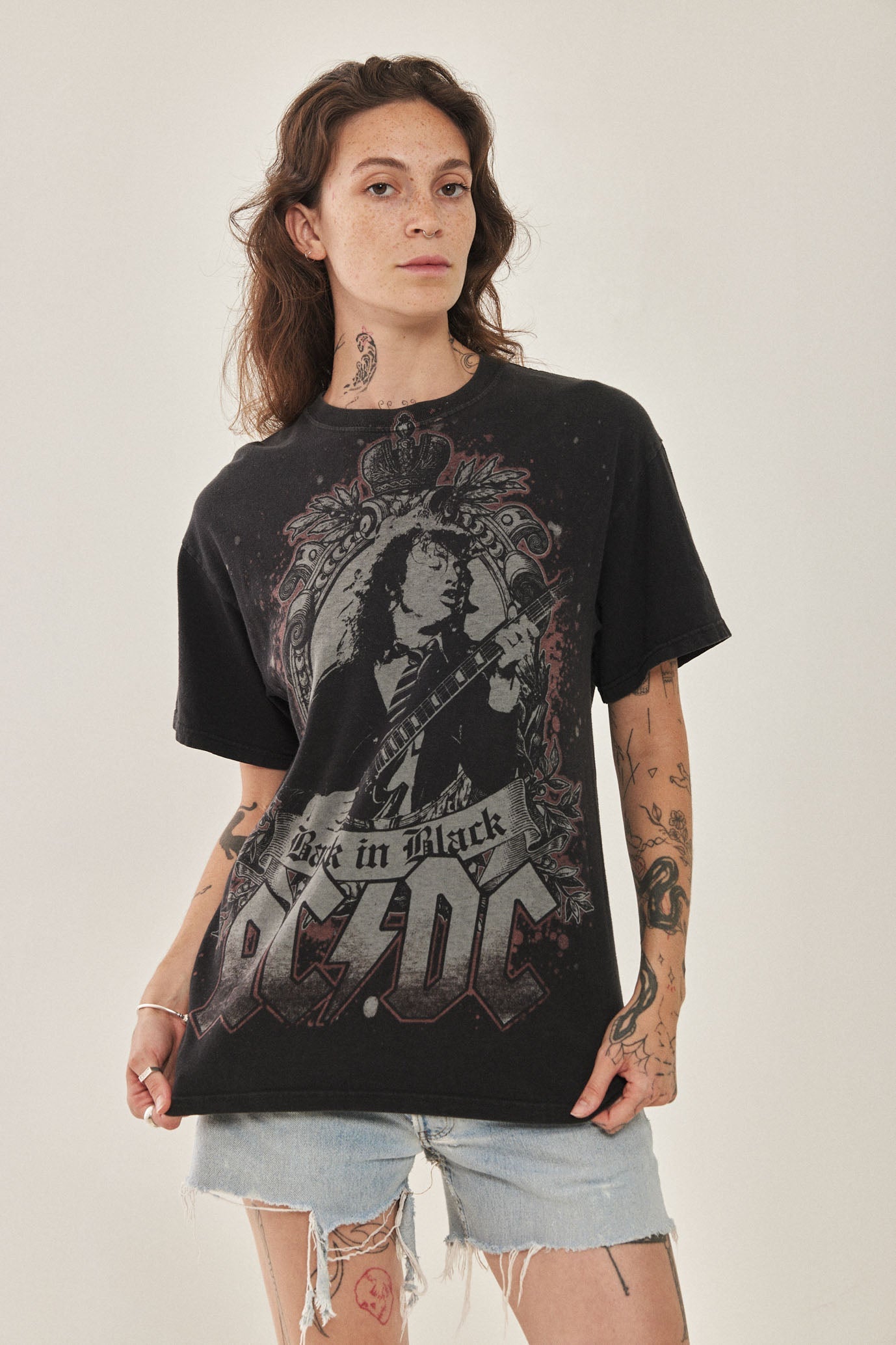 Vintage T-shirt BACK IN BLACK