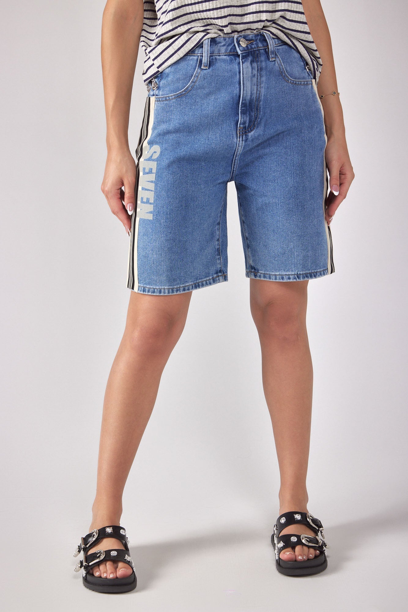 Bermuda Jeans SEVEN Necklaces