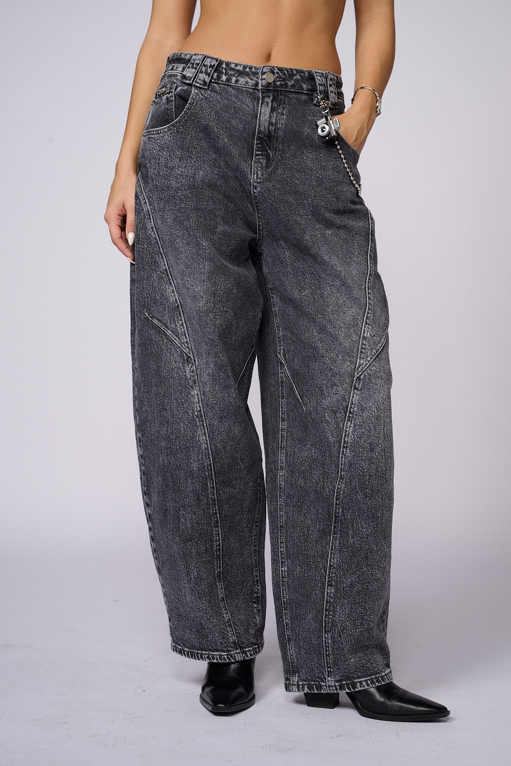 ג'ינס בלון ווש' שרשרת