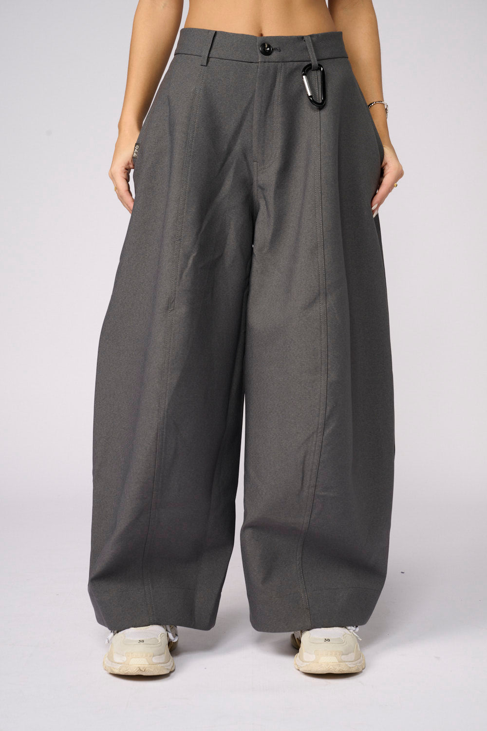 Tailored balloon-cut pants 770