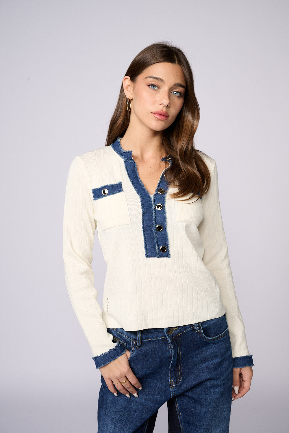 חולצת סריג שילוב כפתורים