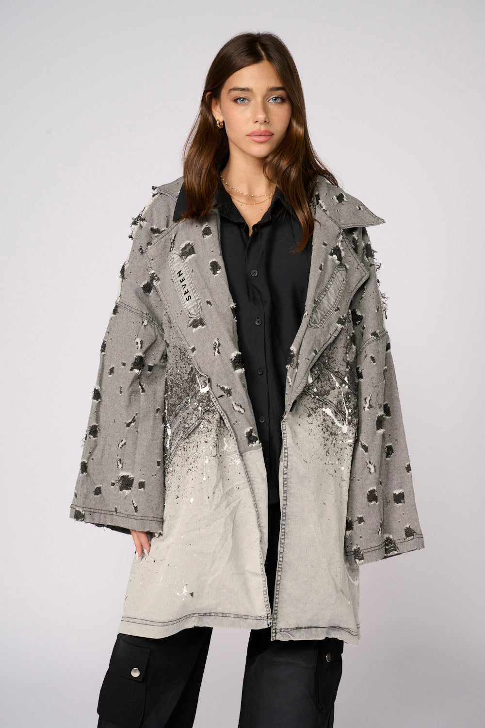 ג'קט אוברסייז קרעים