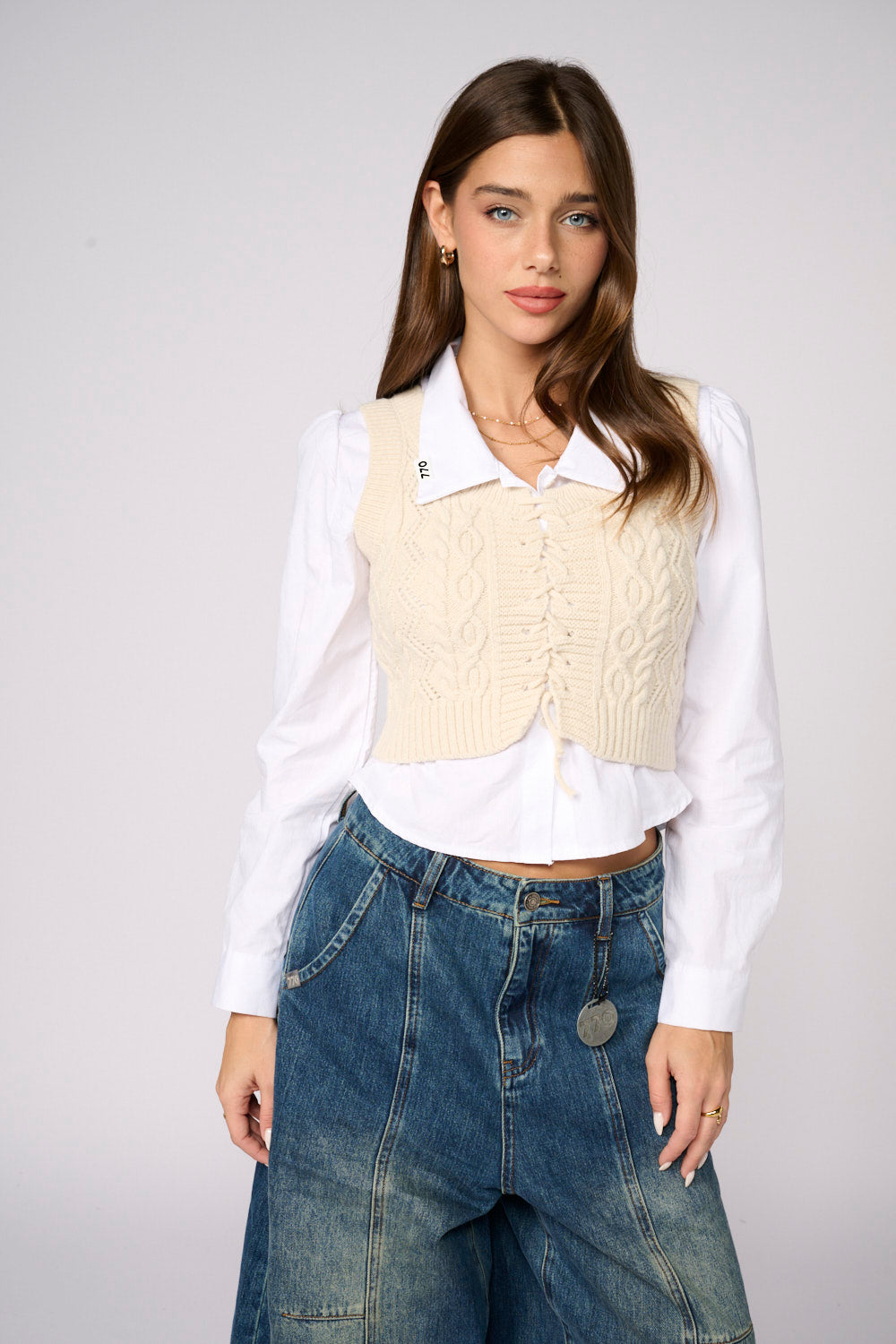 מכופתרת שילוב סריג