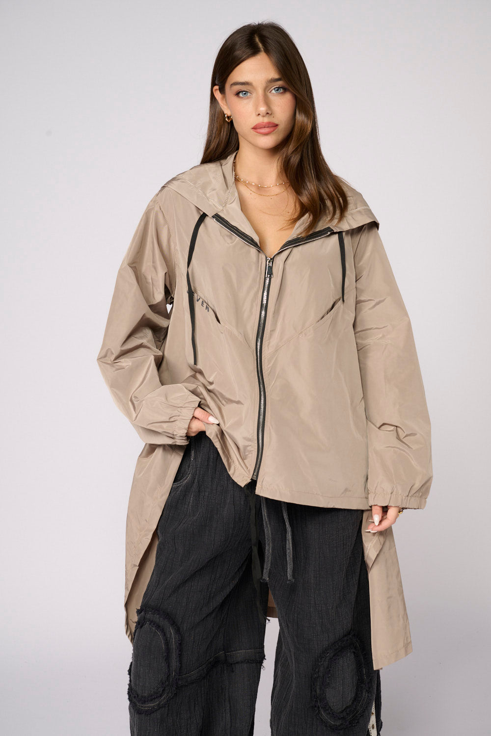 ג'קט קפוצ'ון ניילון אסימטרי