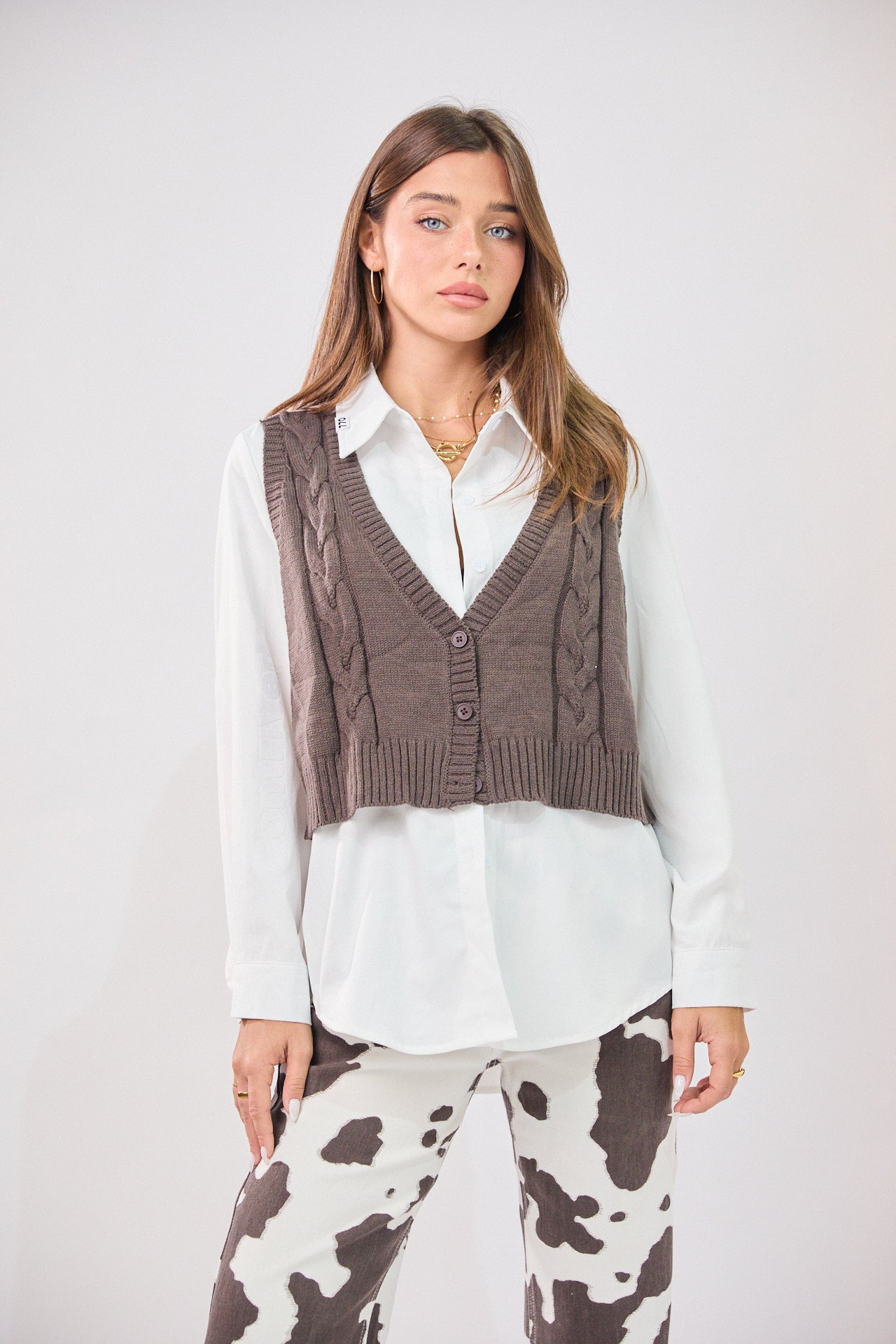 Button-down shirt and knit vest combination SEVEN