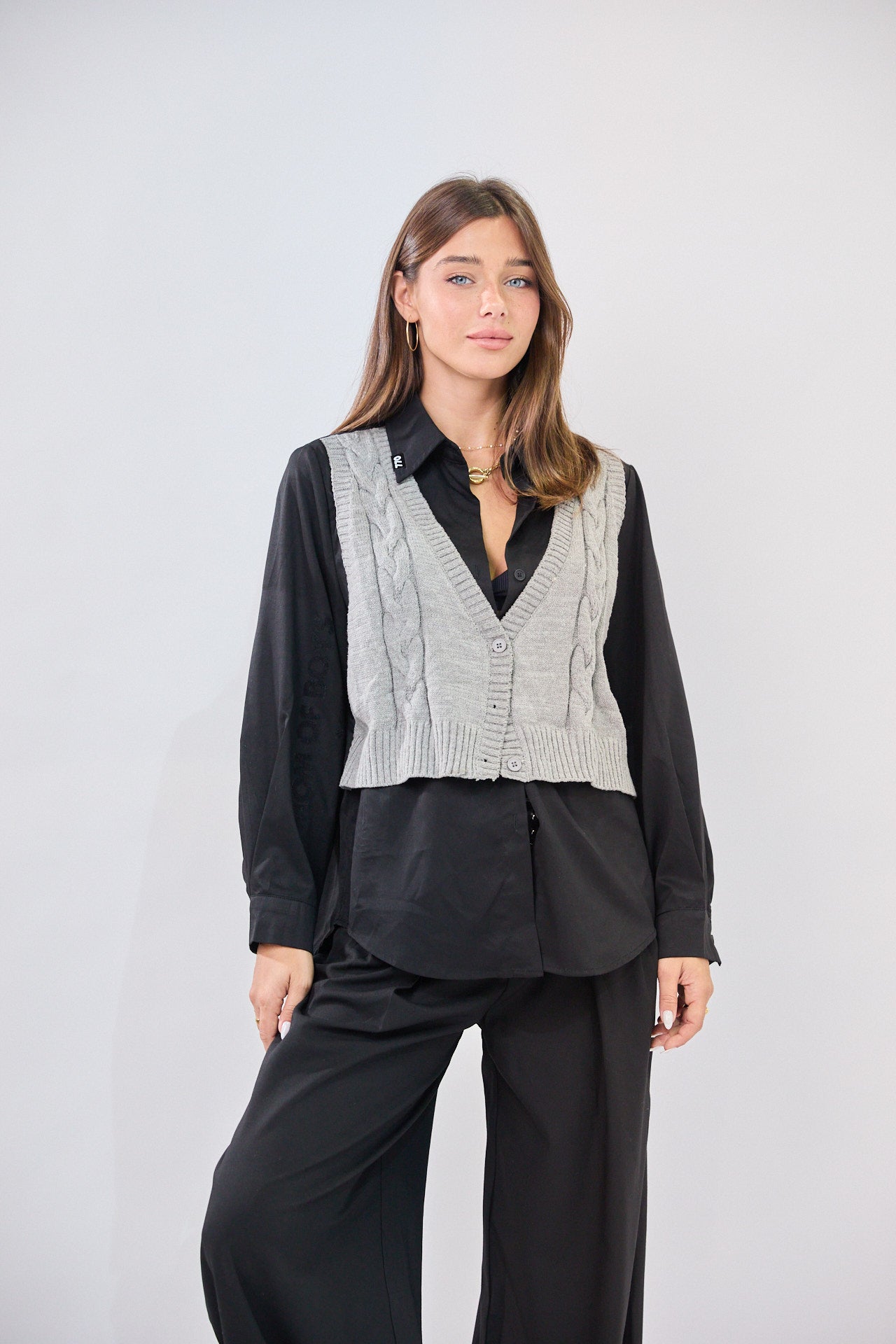 Button-down shirt and knit vest combination SEVEN