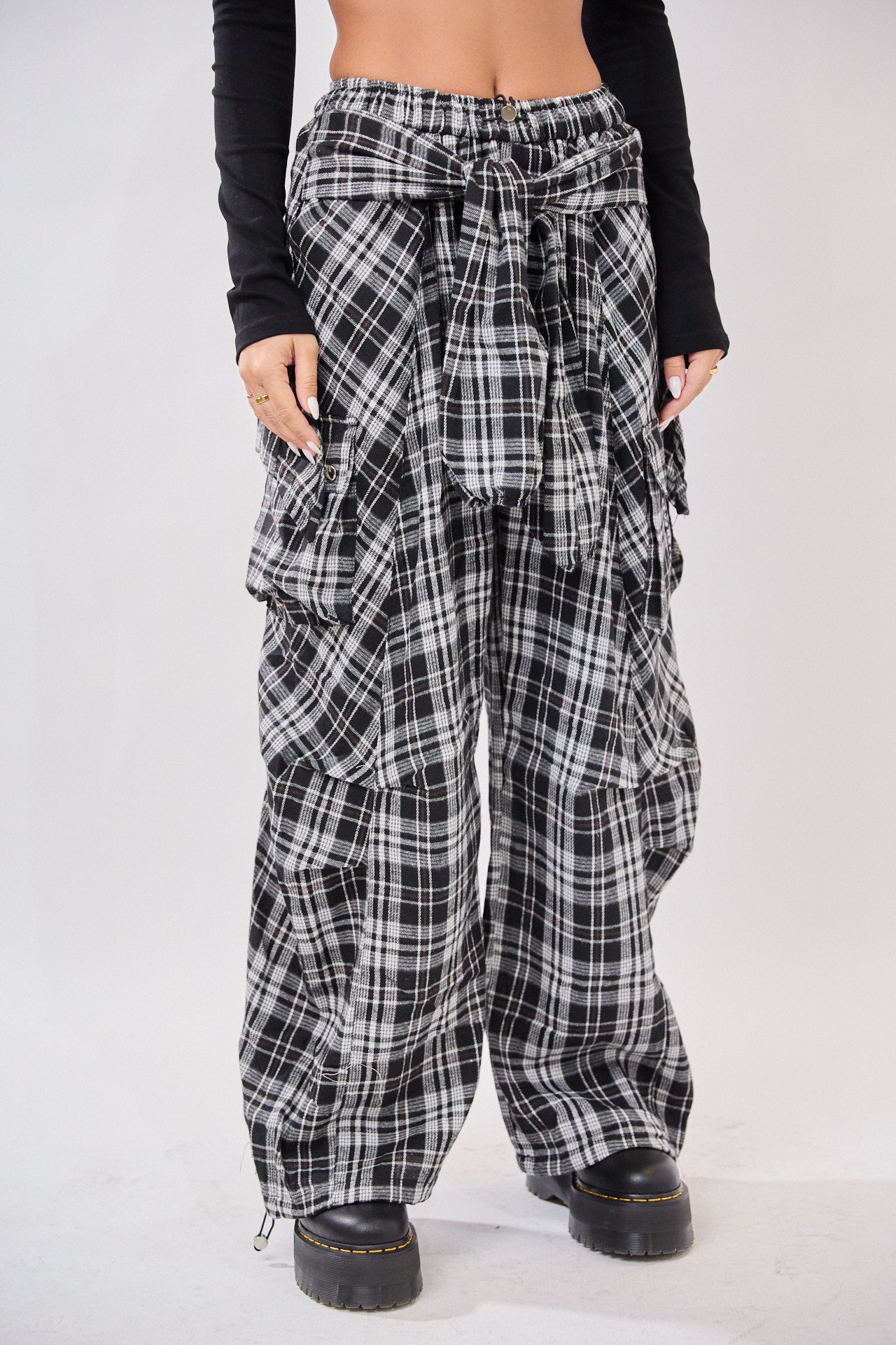 SEVEN tie-dye plaid pants