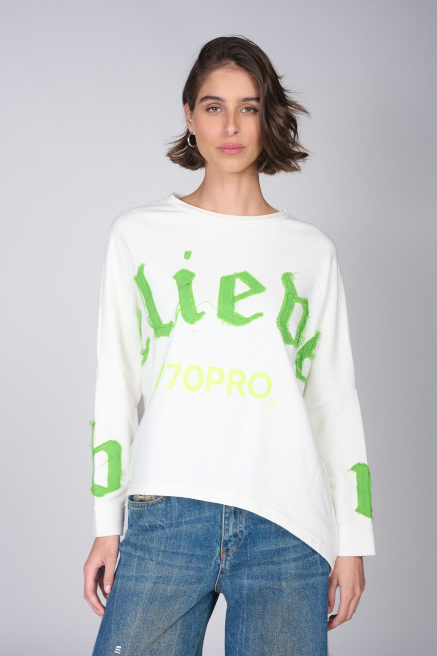770 LOOKBOOK 6135684