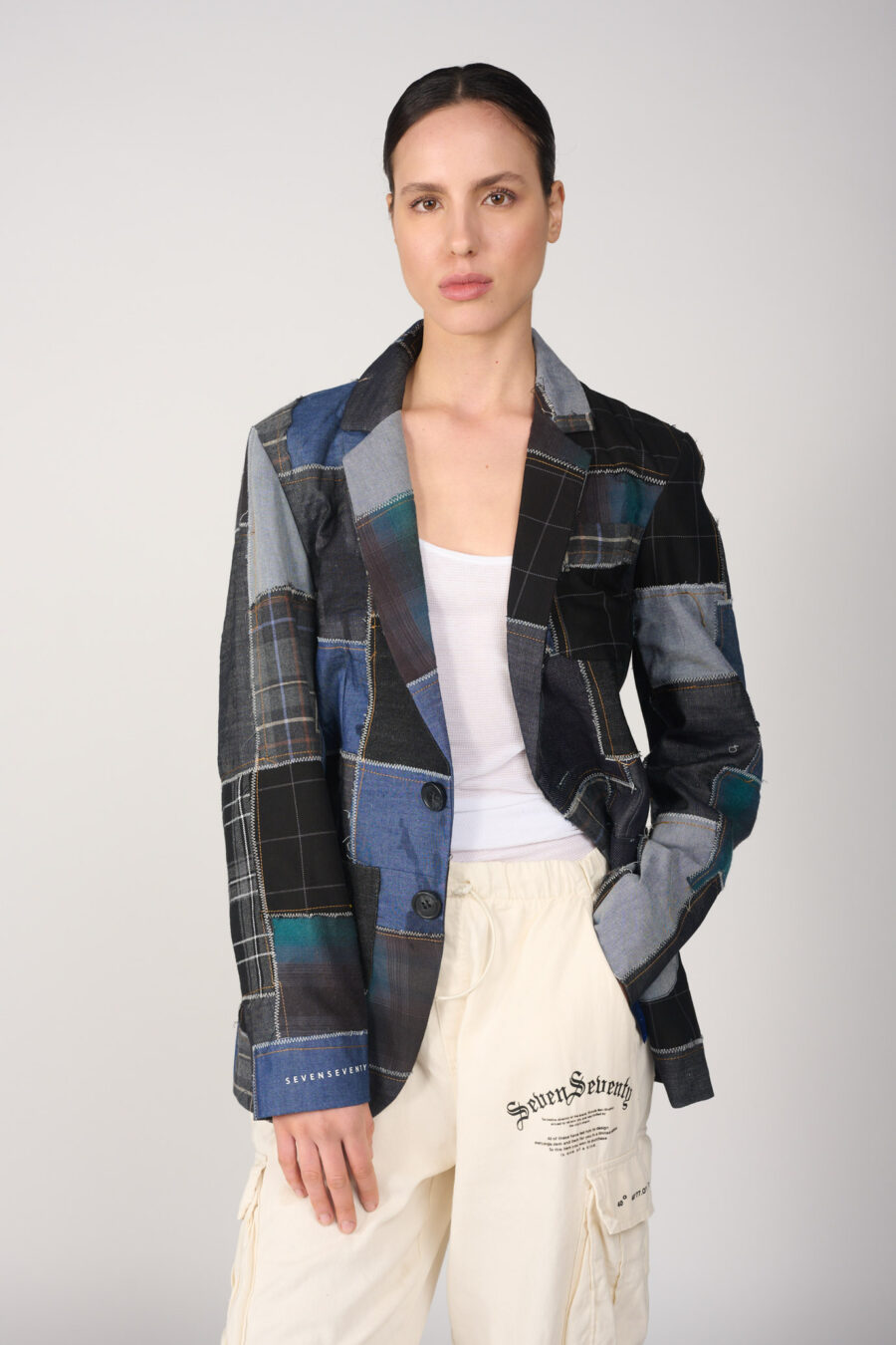 770 LOOKBOOK 7-137575