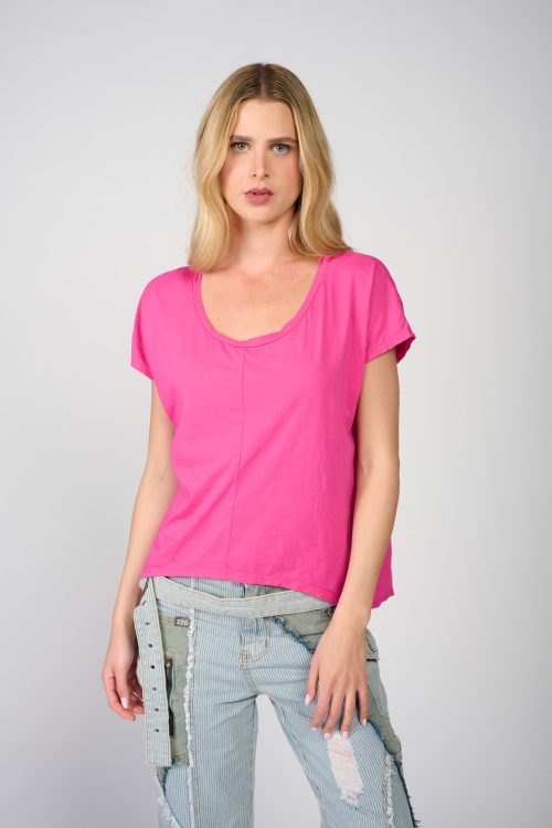 חולצת T צווארון ניקי רחב SHIRT