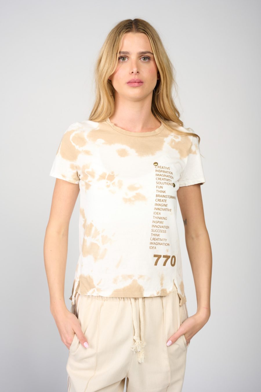 770 LOOKBOOK 9-158214