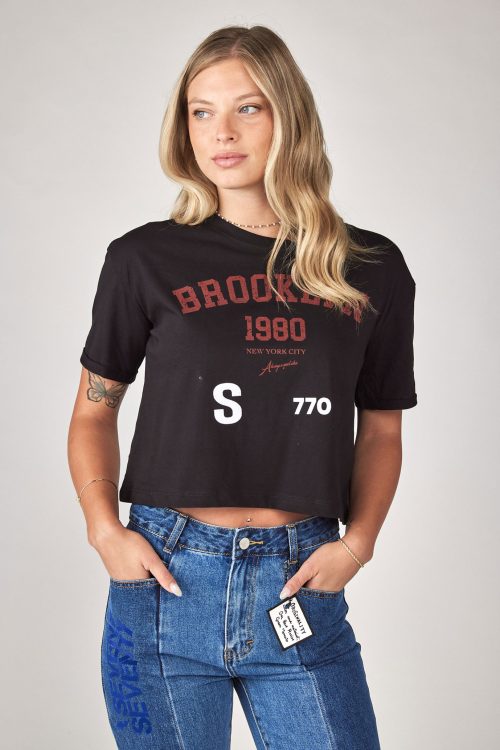 חולצת טי קרופ  BROOKLYN