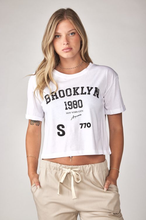 חולצת טי קרופ  BROOKLYN