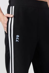 013A9823