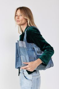 Untitled Catalog3227
