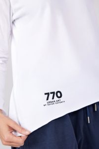 770 648
