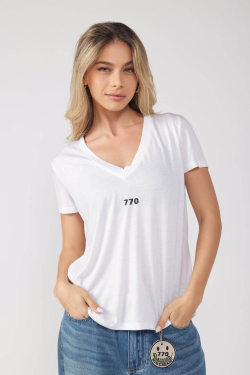 חולצת בייסיק צווארון וי 770