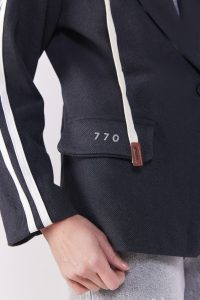 - 671