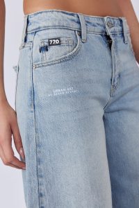 013A0321