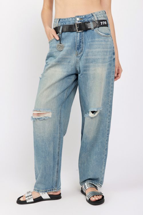מכנסי ג'ינס קרעים שילוב חגורה FASHION